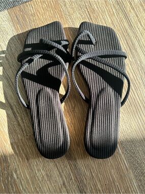 Women's Black Strappy Square-Toe Sandals
